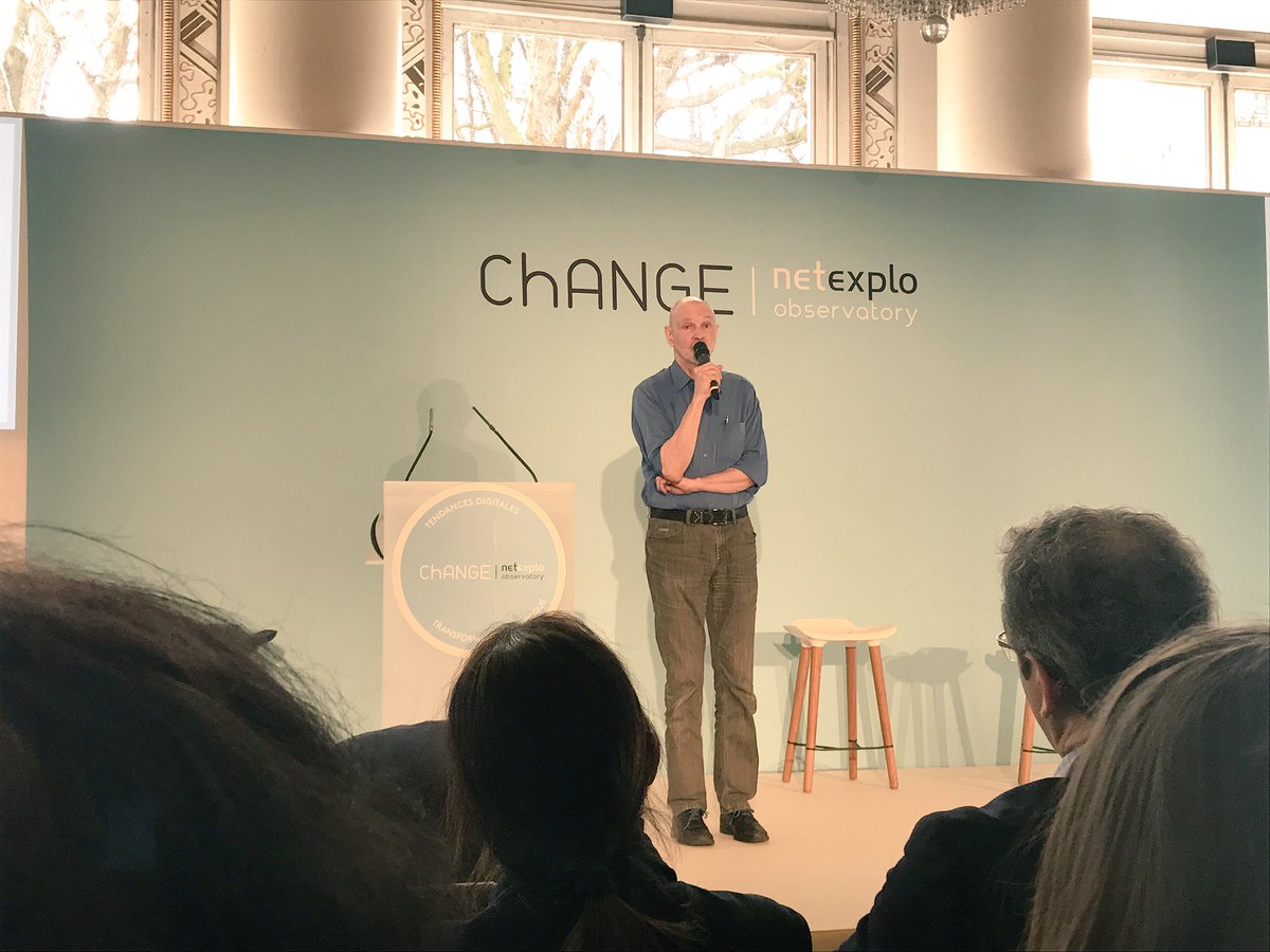 GloriaFils's tweet photo. @SergeTisseron  "Le robot pourra travailler avec l'Homme avant que l'Homme puisse travailler avec le robot" #netexplochange https://t.co/txo8ZCBpkQ