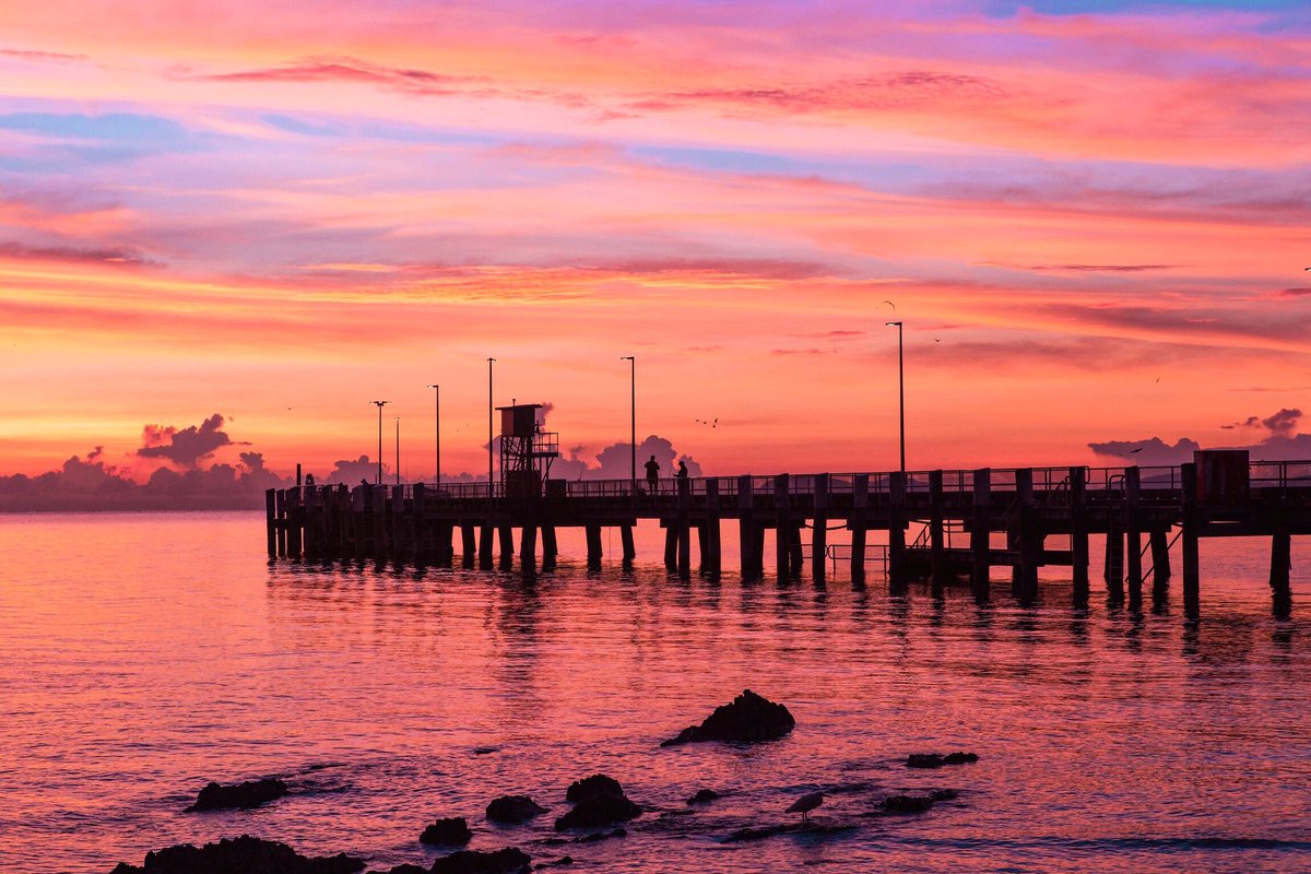 Colourful rises at Palm Cove #exploretnq 💕✨