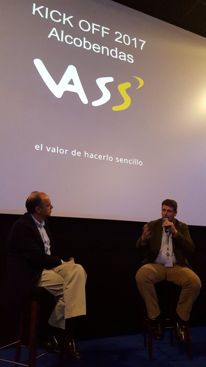 VASS_Company's tweet photo. Eduardo Lorente: "Conociendo el negocio y la tecnología somos capaces de ofrecer soluciones con un mensaje diferencial" #KickOffVASS2017 https://t.co/sFdkP3waG9