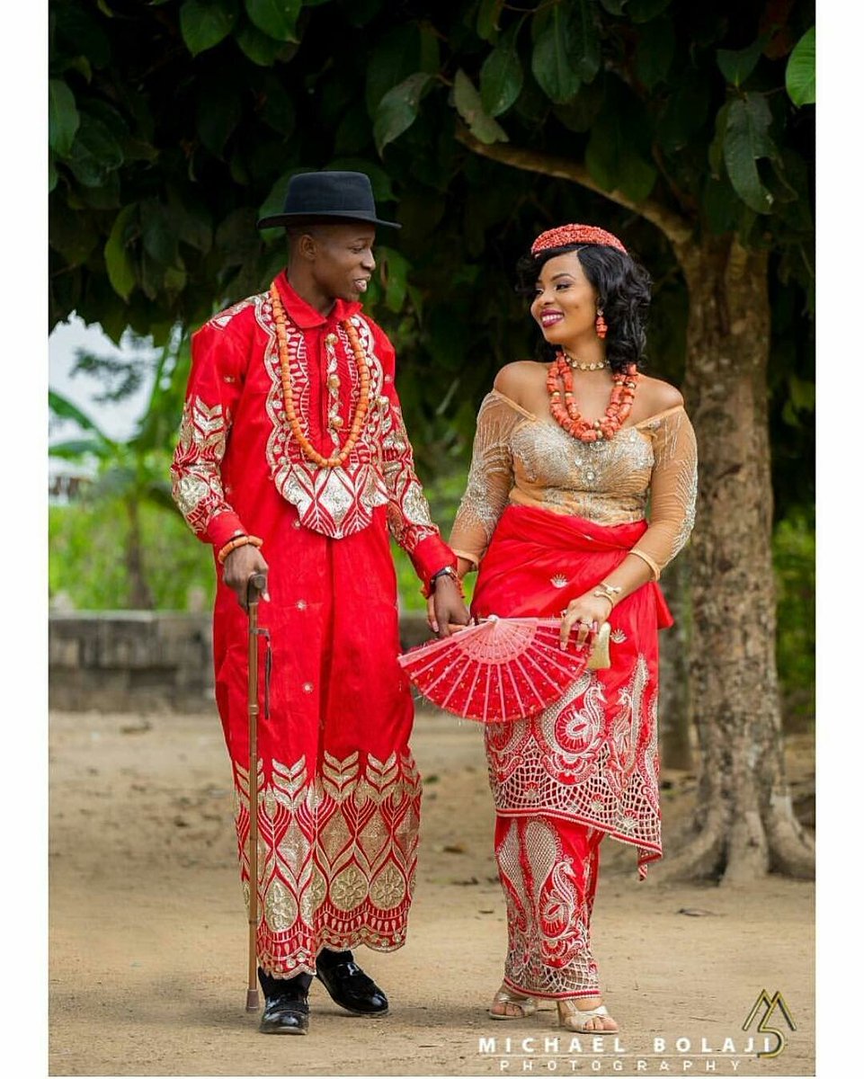 stringweddingng's tweet image. #love is in the air.
#photo @michaelbolajiphotography #stringmynaijawedding #newlyweds #couple #nigerianwedding #africanwedding