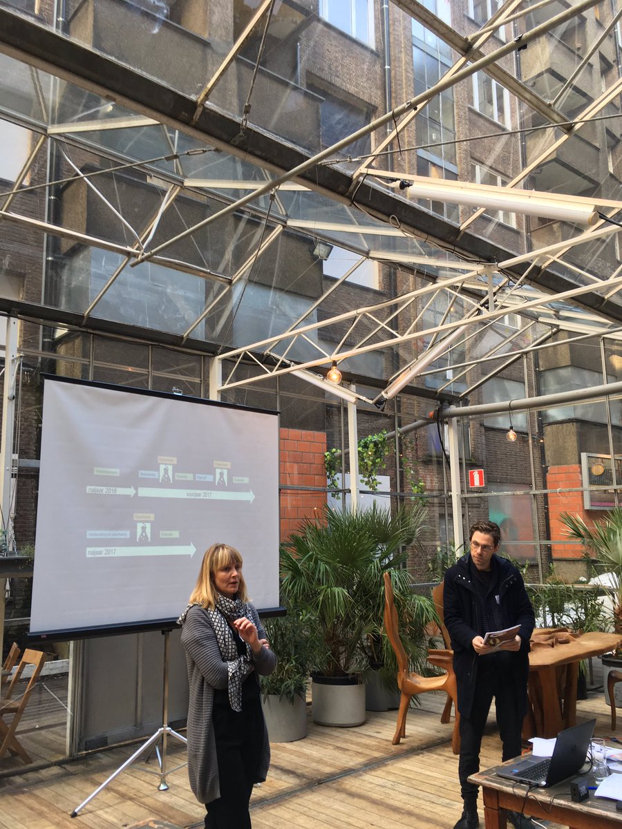leenthielemans's tweet photo. Livestream @deWarande  &amp;WZC opent mogelijkheden vr intergenerationele toekomst #digitup17 https://t.co/STkZSX7TCM