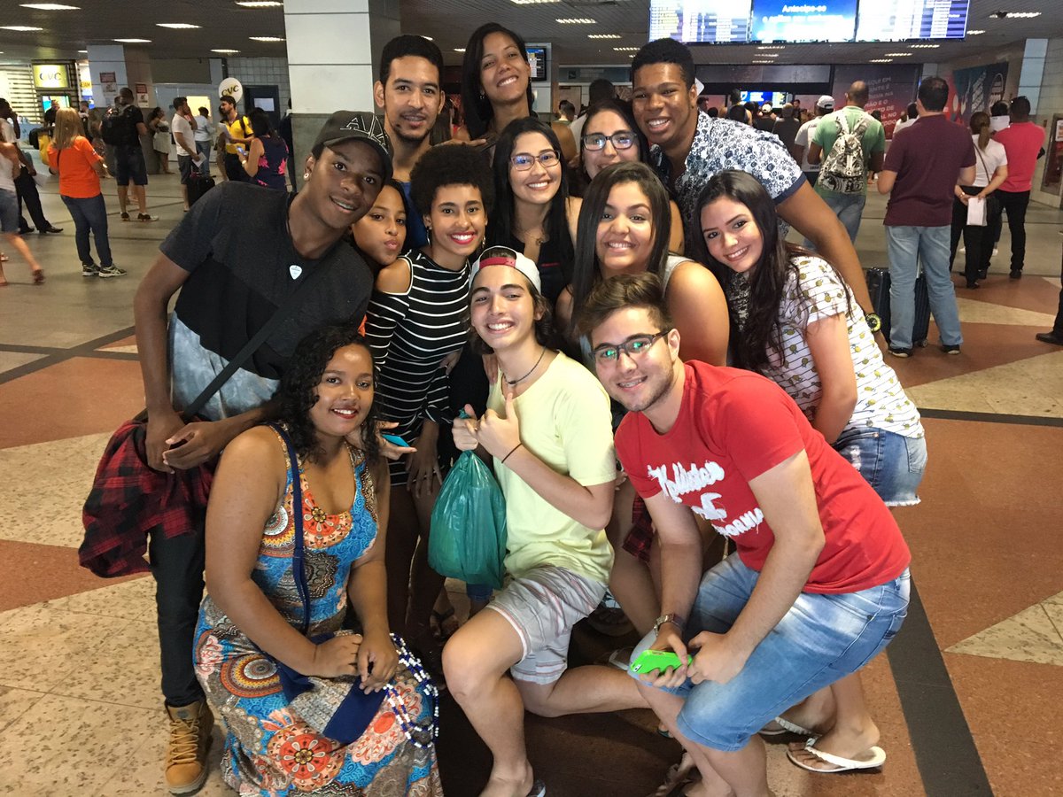 ThaynaraOG's tweet photo. Já cheguei chegando em Salvador #KCAPersonalidadeBR #ThaynaraOG https://t.co/c3GQwPyLY6