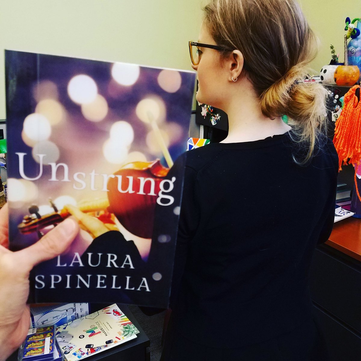 wmlib's tweet photo. Happy #bookfacefriday!This week's #bookface is a musical one featuring Unstrung by Laura Spinella. #wmlib #woodward #leroyny #lauraspinella https://t.co/kUs1pMQ1tU