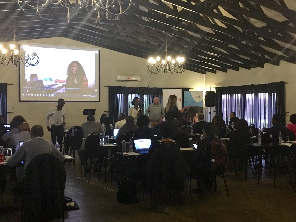 Delegates are working on creating their catchy 30 second vlogs. We're excited to see what they come up with! #RETOSAdigital <a href="/NeilJansson/">Neil Jansson</a>