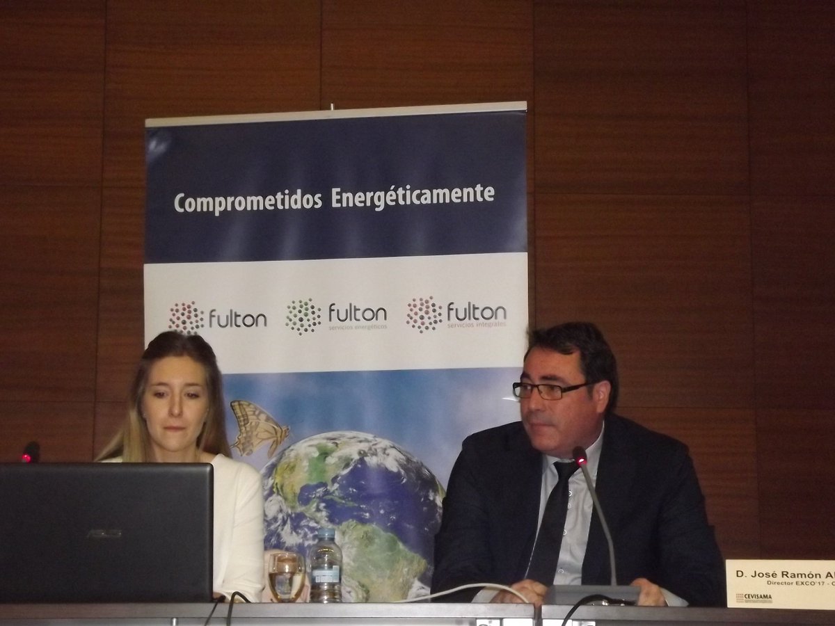 GrupoFulton's tweet photo. Nuestra ingeniera Clara ha dado una conferencia sobre las auditorias energéticas al alumnado @ETSIE_VLC @UPV en #Exco17 @Cevisama #formacion https://t.co/P9EpxTjWP5