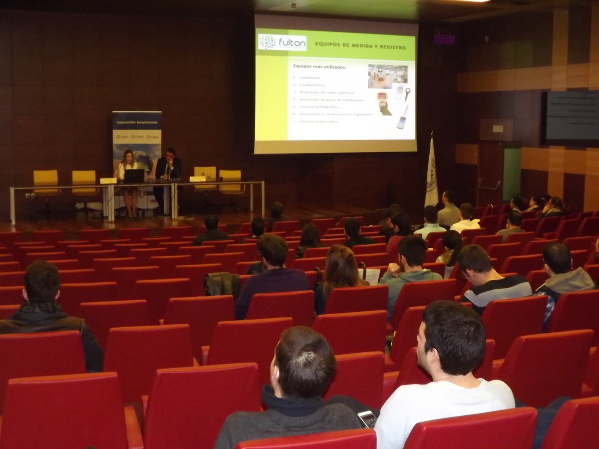 GrupoFulton's tweet photo. Nuestra ingeniera Clara ha dado una conferencia sobre las auditorias energéticas al alumnado @ETSIE_VLC @UPV en #Exco17 @Cevisama #formacion https://t.co/P9EpxTjWP5