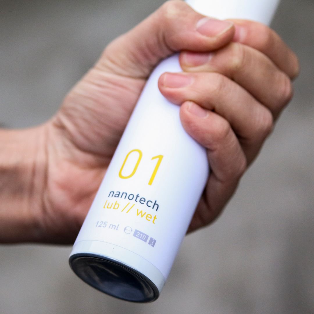 gonanotech's tweet photo. Specially formulated for lubricating chains and other fine parts, our Wet Lube provides flawless water resistance whatever the weather. https://t.co/6EqjZmnHJC