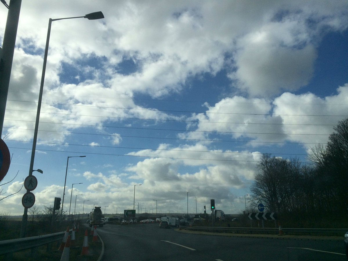 HeelanHammer's tweet photo. We are in Sheffield! Ready for a weekends gaming #Slaughter2017 https://t.co/Metm6Mt4Cz