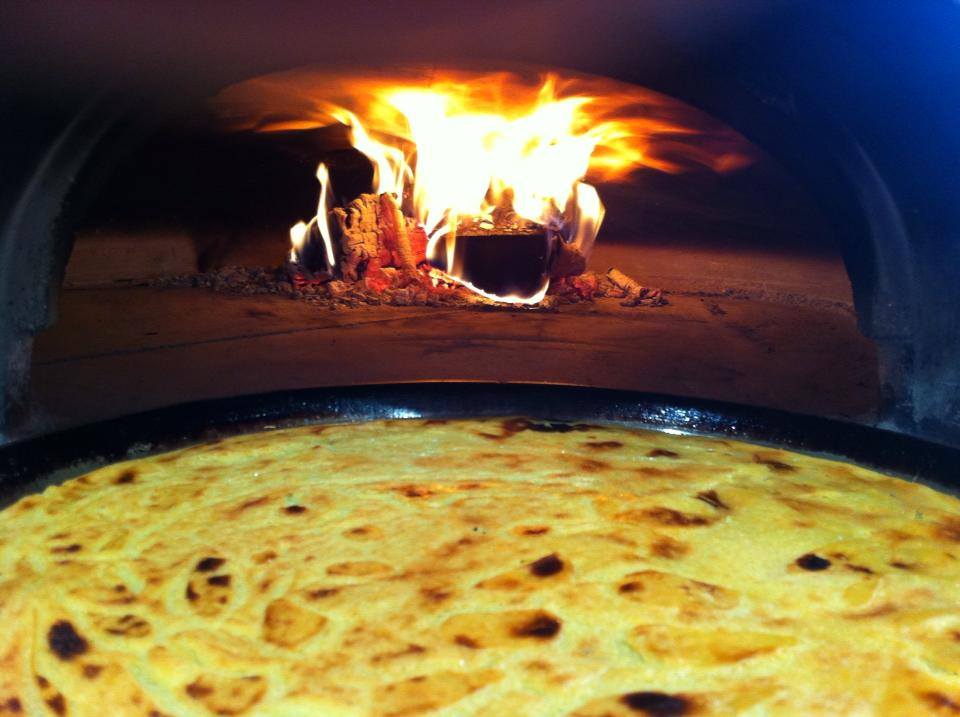 MobilierService's tweet image. L'#artisan du #jour:@soccannes
La #meilleure #socca au #feu de #bois de la #Côte d'#Azur! 
🌐soccannes.fr
 #marché #forville #art