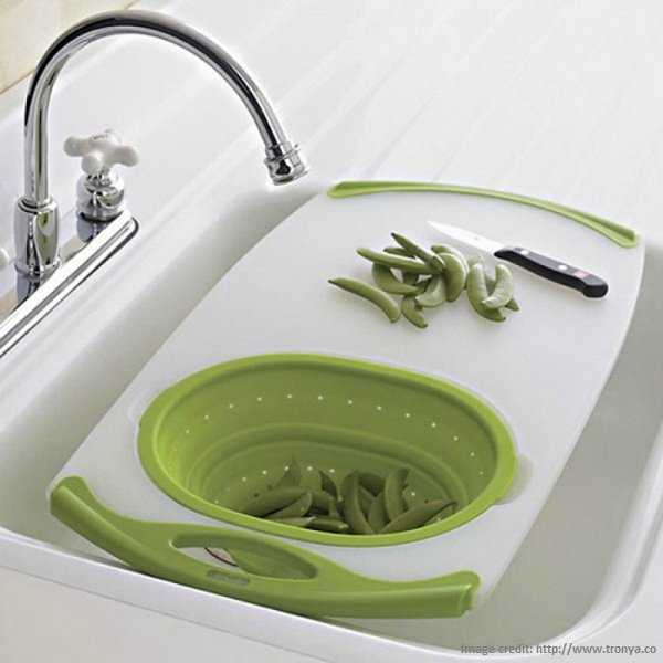 SiemensHome_In's tweet image. Limited counter space in the kitchen? These over-sink cutting boards are a great way to add more prep area to a kitchen. #ModernTools