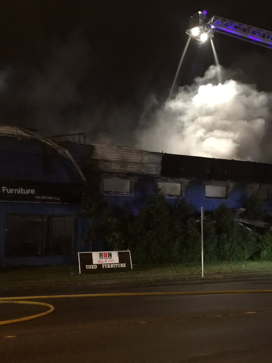 Burnaby Fire On Twitter Bfd Crews Battling A Blaze At 5558