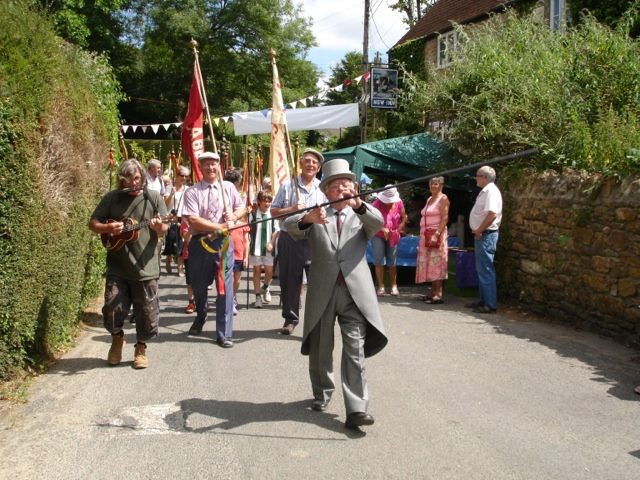 Pitches are now available for 2017! If you traded last year check your inbox. If not &amp; you'd like to trade this year contact us, Simple!