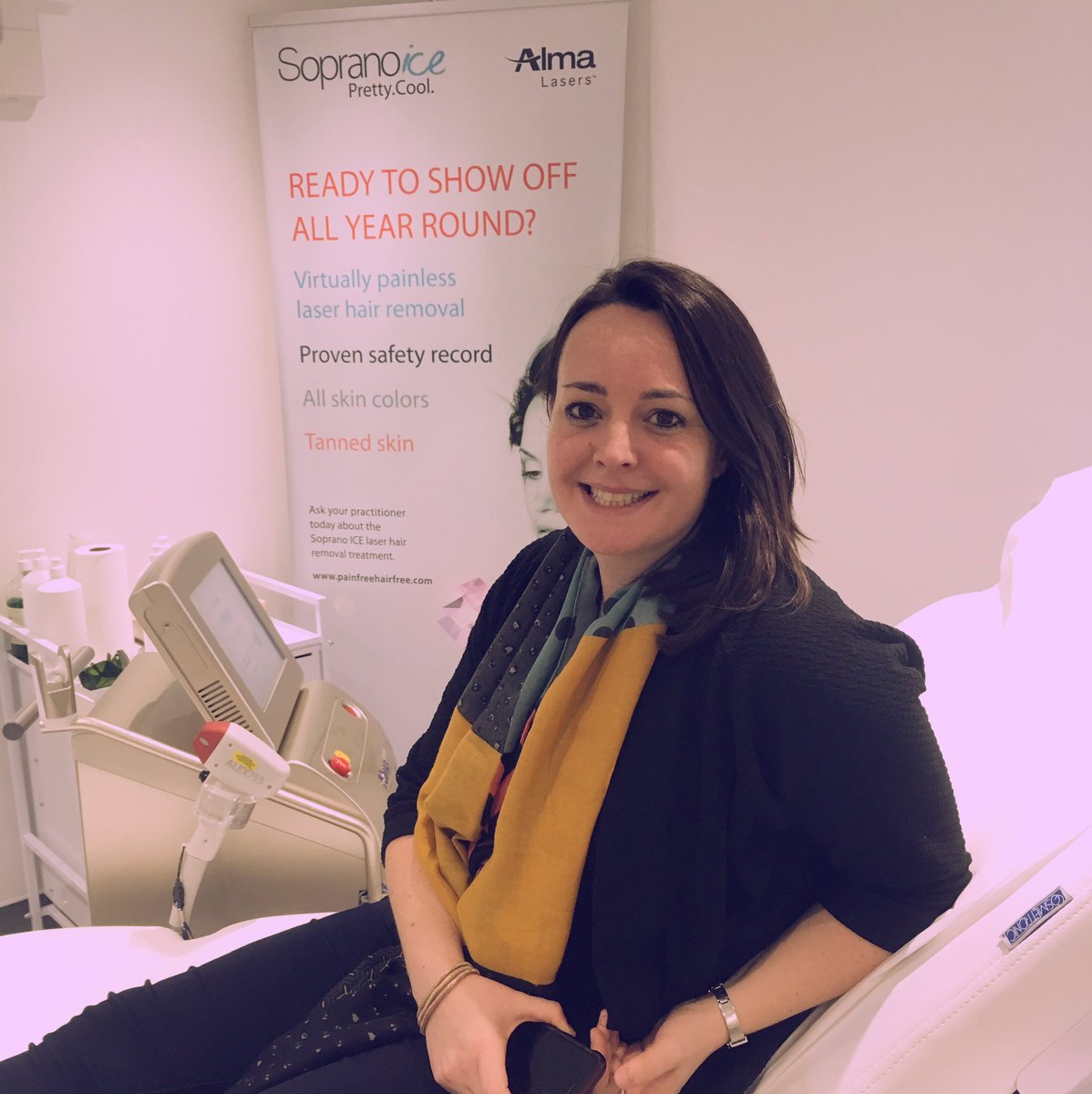 drslaserclinic's tweet photo. Emily is back next Friday for her second Laser Hair Removal treatment, watch Live on Facebook from 10am! ✨ #feelgood #goals2017 #lasermagic https://t.co/aNi7LWmhWV