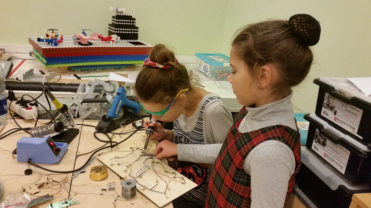 B-PHOT Brussels Photonics tweet media