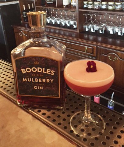BoodlesGinUK's tweet photo. We couldn’t recommend this drink highly enough, should your butler have the night off. ‘Back To My Roots’ @Woodandcobar in Manchester. https://t.co/TgpyiTBvBr