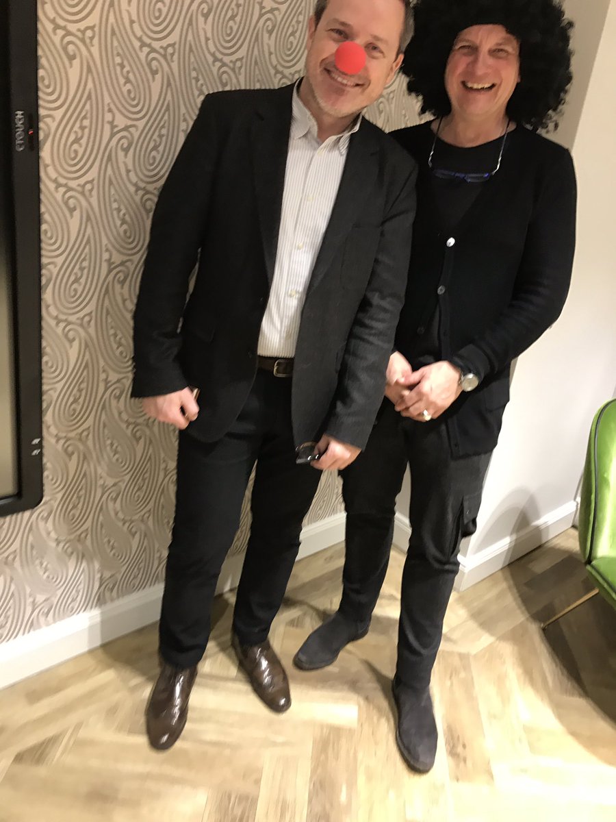 MalerBecker's tweet photo. Karneval, Hamburg, Malerevent für #farrowandball .....HELAU https://t.co/VWu8cbubpJ
