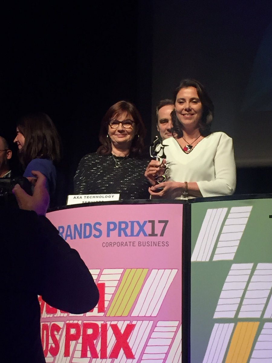 AXA's tweet photo. 🏆 #AXATech a reçu le #topcom17 d’argent pour sa campagne de communication interne "Meeting Angel" ! https://t.co/G7OOQeVMM0
