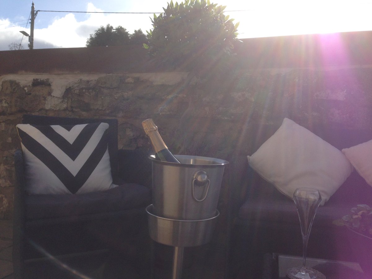 UNFILTERED (@theunfiltered_) on Twitter photo What's in our ice bucket this lunch? <a href="/rabyhunt/">James Close</a> <a href="/VisitCA/">Visit California</a> #unfiltered #californiawine #sonoma #sunnyfebruary #wine #fizzfriday What's in our ice bucket this lunch? <a href="/rabyhunt/">James Close</a> <a href="/VisitCA/">Visit California</a> #unfiltered #californiawine #sonoma #sunnyfebruary #wine #fizzfriday