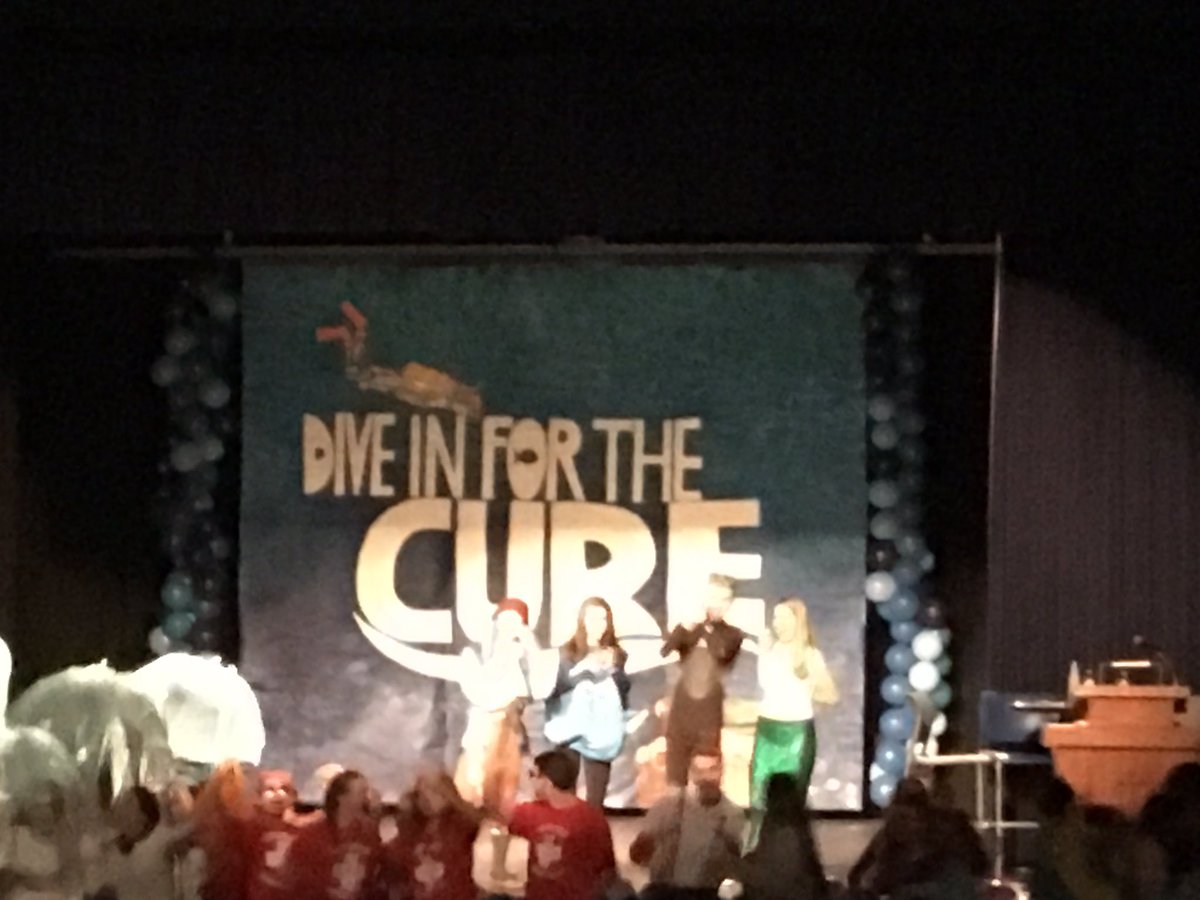OConnellHS's tweet photo. Superdance assembly is underway...#diveinforthecure #wearedjo https://t.co/HzQR0pRudc