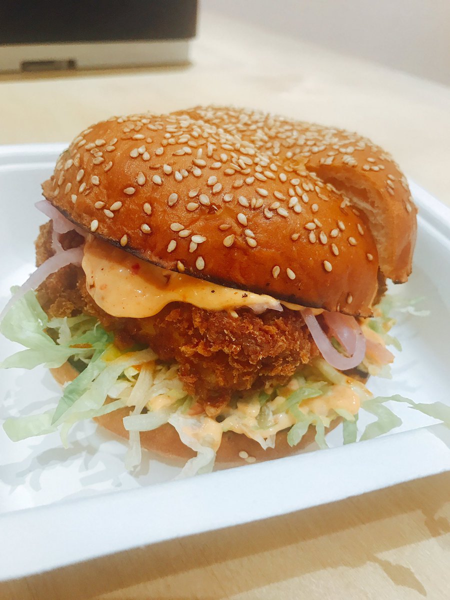 CoqfighterUK's tweet photo. Hungry @Stormzy1? Put your order in and we'll bring it by the green room. https://t.co/B5lRI5DzdL