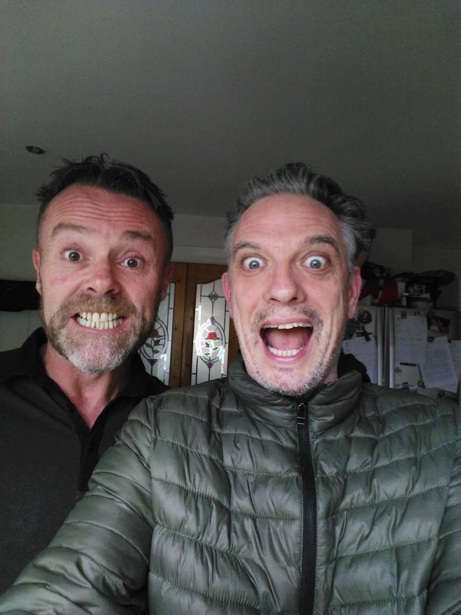 itunes.apple.com/ie/podcast/epi… here is my chat with @ericlalor #podarooney #FairCity #irishcomedian #ericlalor