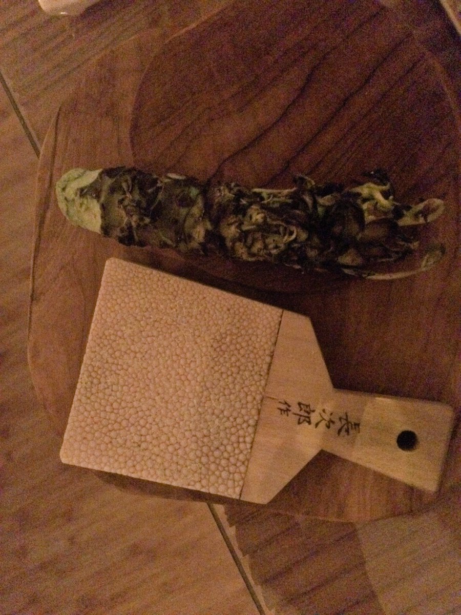 daniellethecat's tweet photo. Four courses in. Highly curated, perfect profiles of flavour and the freshest ingredients, incl. REAL FRESH WASABI 😱@KyotoSushiCT #setmenu 🍣 https://t.co/s817C7hIIm