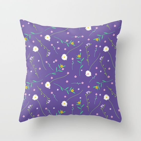 SagaciousDesign's tweet photo. Simple flowers and purple pillow #sagaciousdesign #design #decor #homedecor #floral #spring #illustration #flowers #beautiful #decoration https://t.co/U1H2BXwfR4