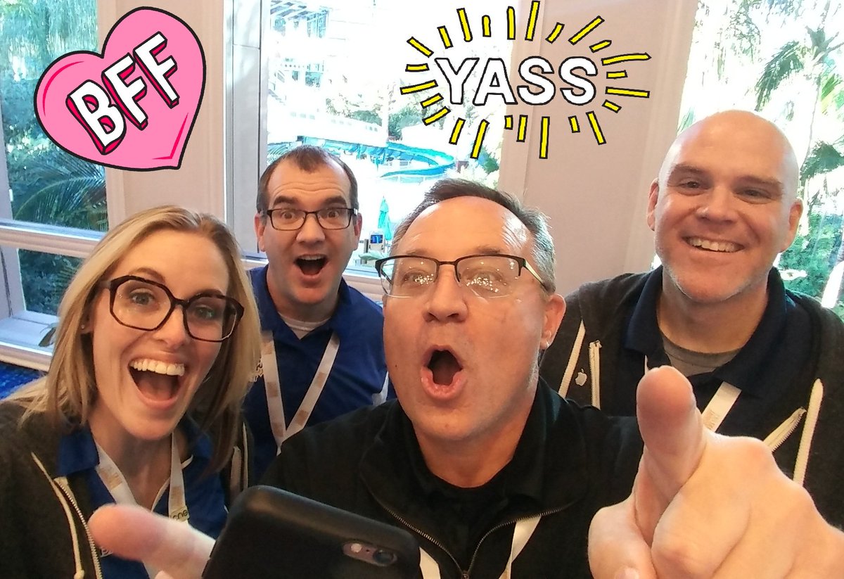 MsGeekyTeach's tweet image. Awesome time @ #CISC2017 w/ #CUEsteampunk! Can&apos;t wait to hang in Palm Springs! @bribriggs @techmaverick @SpheroEdu @jcorippo @smeech @cueinc