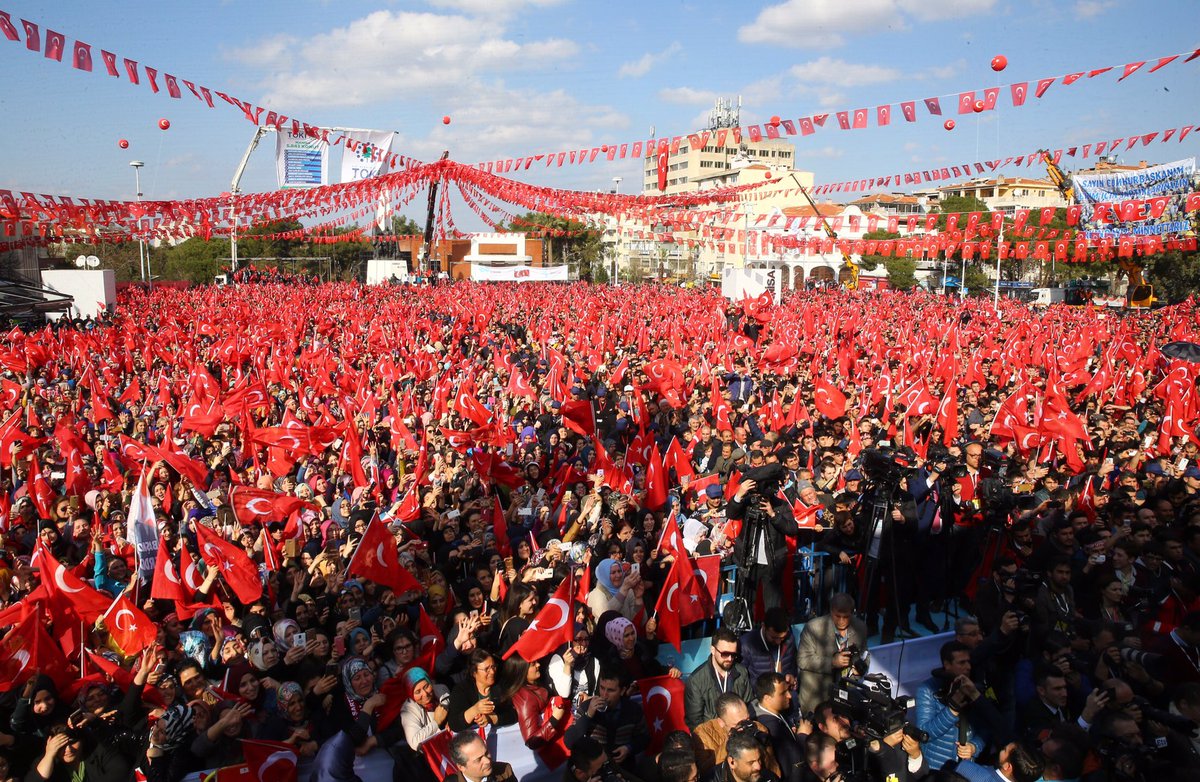 RTErdogan's tweet photo. Teşekkürler Manisa! https://t.co/eIUFrEDi3O