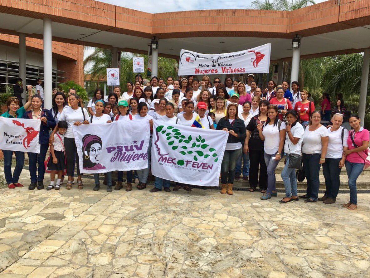 mecofeven's tweet photo. Encuentro del "Movimiento de Mujeres Virtuosas del Metro" y el "Movimiento Ecofeminista de Venezuela" #1Millon500YLasQueFaltan https://t.co/6nF044ZAXU