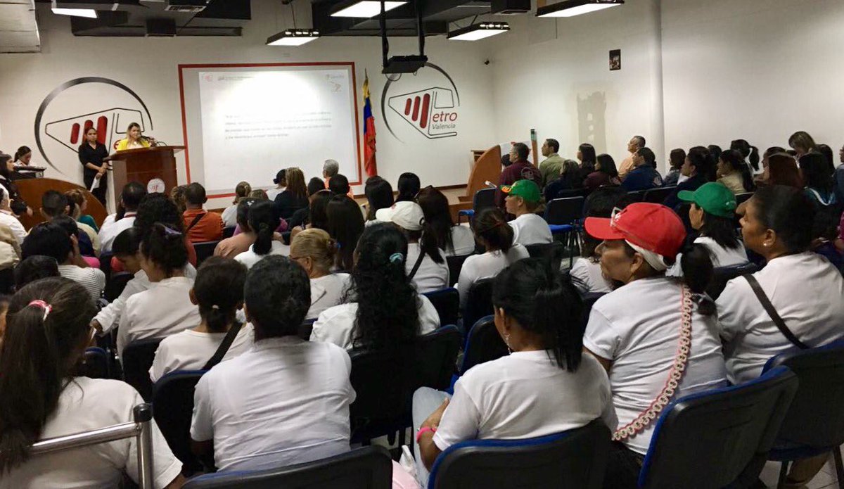 mecofeven's tweet photo. Encuentro del "Movimiento de Mujeres Virtuosas del Metro" y el "Movimiento Ecofeminista de Venezuela" #1Millon500YLasQueFaltan https://t.co/6nF044ZAXU