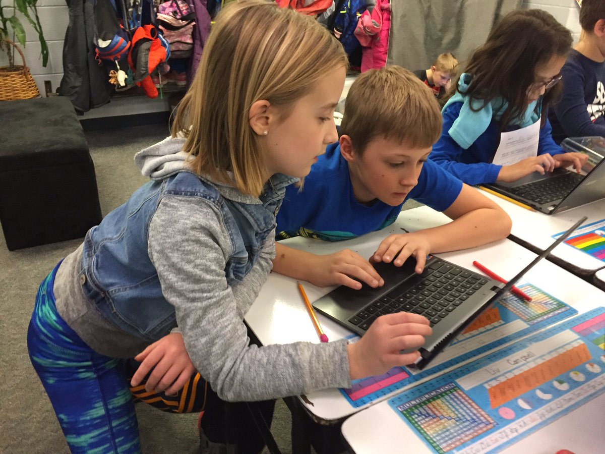 SundhInnovates's tweet photo. Making our Ramona Quimby commercials! #d70raptors #techandreading @WeVideo #peershelpingpeers https://t.co/0KLaU4CSvL