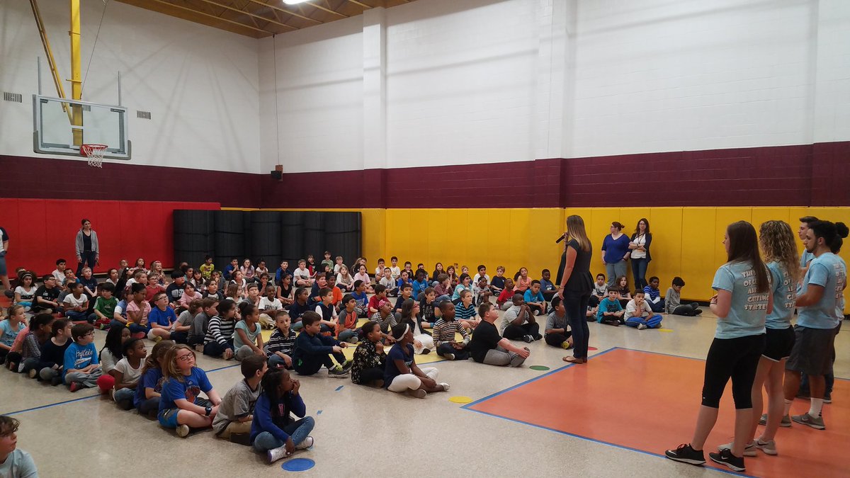 WCSDZEPHYRS's tweet photo. WHS Student Council pumping it up for Mini-thon with Steckel Elementary! https://t.co/Giwk97Jfuz
