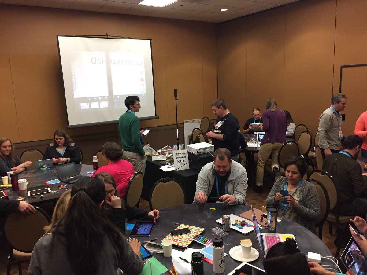 PFRboy's tweet image. Checking out @MrBsBrainiacs session on Stop Motion Studio at #IPDX17 #innovateHSD