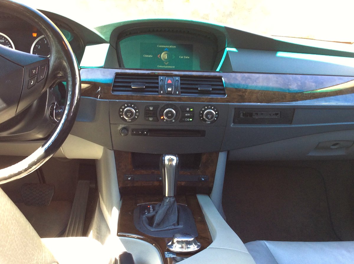 AtlantacarW's tweet photo. PRICE DROP ⬇︎⬇︎⬇︎ 2006 #BMW #525xi for sale! Find it on our website https://t.co/OAAOJ5D0H1 #atlantacars #carforsale #cars #atlanta #graycar https://t.co/xBidlkR4cG