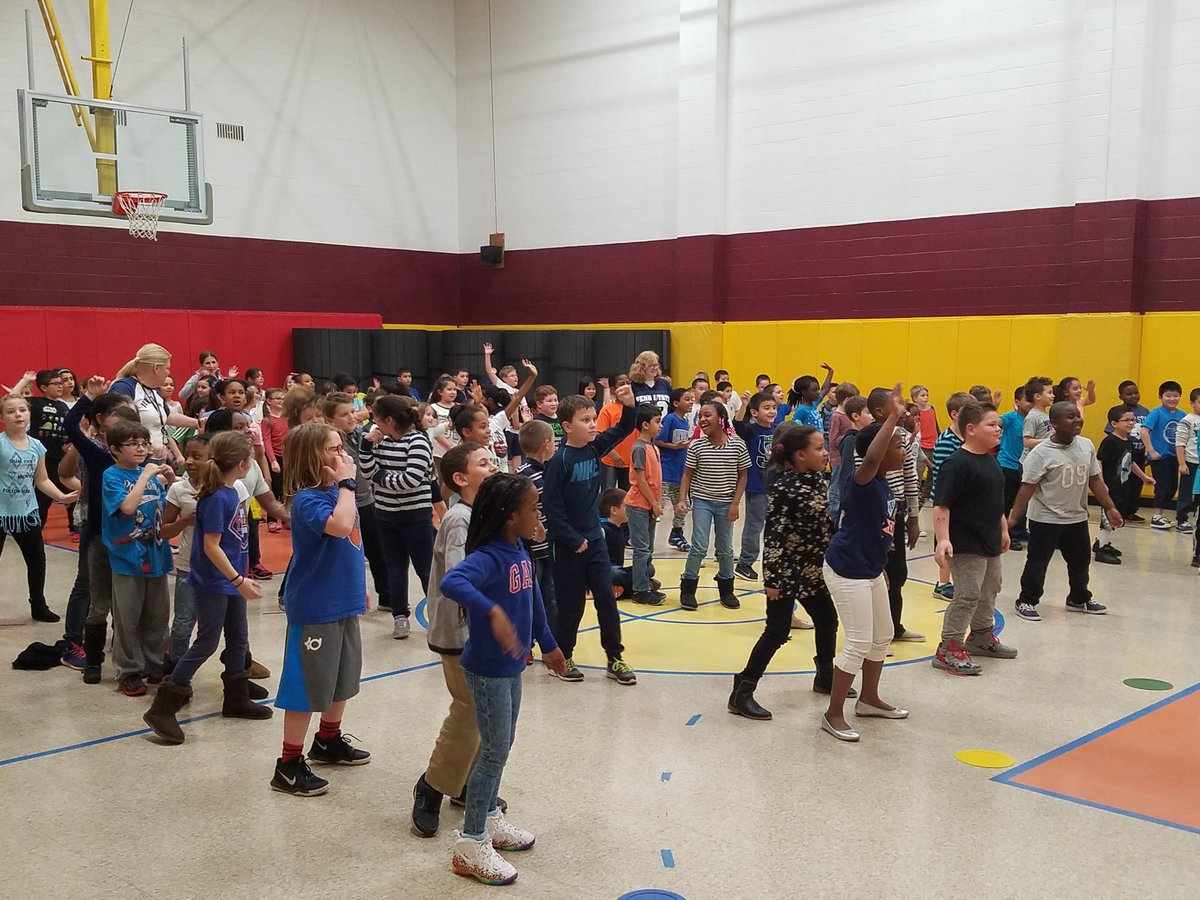 WCSDWHS's tweet photo. Mini-Mini-Thon taking place at @SteckelElem. Great kids, great cause!!! https://t.co/QQWWEsC8NI