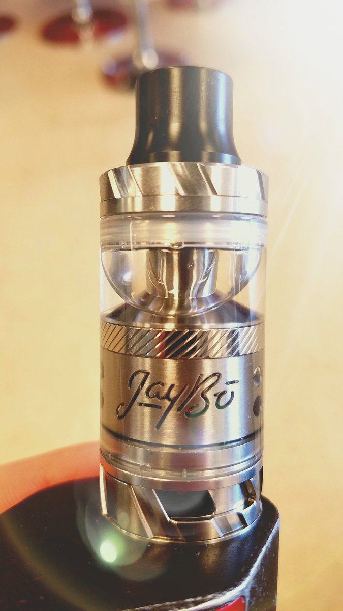 VaporMax2's tweet photo. I'm happy to say that we now proudly carry the Reux tank by Wismec! It has a whopping 6ml capacity, and does well for clouds AND flavor! https://t.co/eGeKMEjZKW