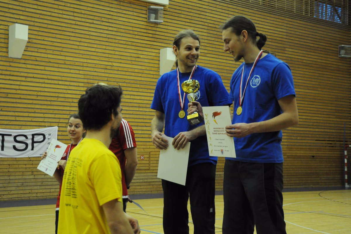 FIT_CTU's tweet image. Vilém Tell a Robin Hood @CVUTPraha vyhráli Akademické mistrovství ČR v halové lukostřelbě! Tomáš Beneš #fitcvut a Jan Žegklitz #felcvut.