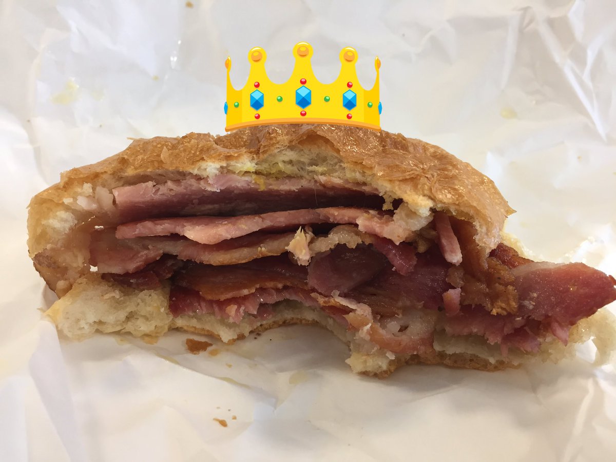 baconrollfriday's tweet photo. Without your inspiration where would BRF be today? Cheers! @Oli_Goldman #weloveoli #tofufridays #itotallygetemojis https://t.co/4BBkStxqH1