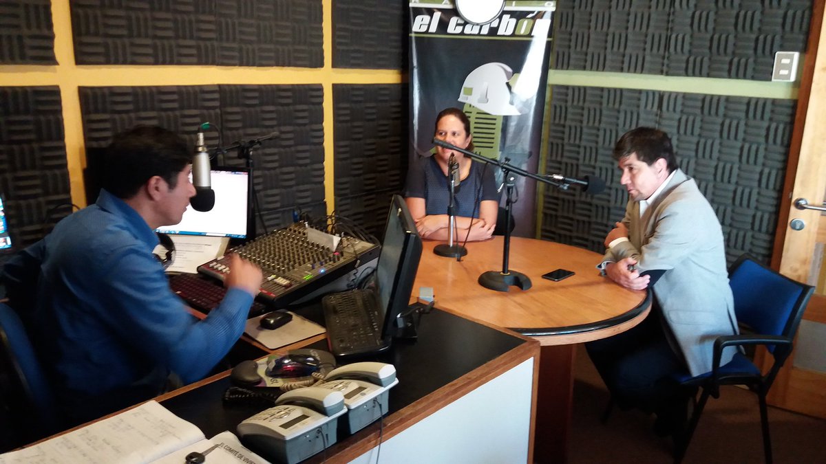 marcelocarrillo's tweet photo. @DiputadoMonsalv y Diputada @Mayafernandeza en @radioelcarbon 94.1 FM en #Lota y el 96.3 FM en provincia de #Arauco #InternasPS. https://t.co/H16LQPSFiN