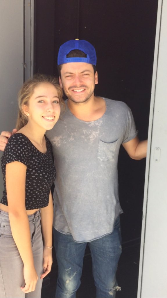 anna_garx's tweet photo. @kevadamsss #Kev5M merci pour tout! j'oublierai jamais rien et je suis tellement fière d'être fan de qqn comme toi🖤 https://t.co/xuIORQgJoX