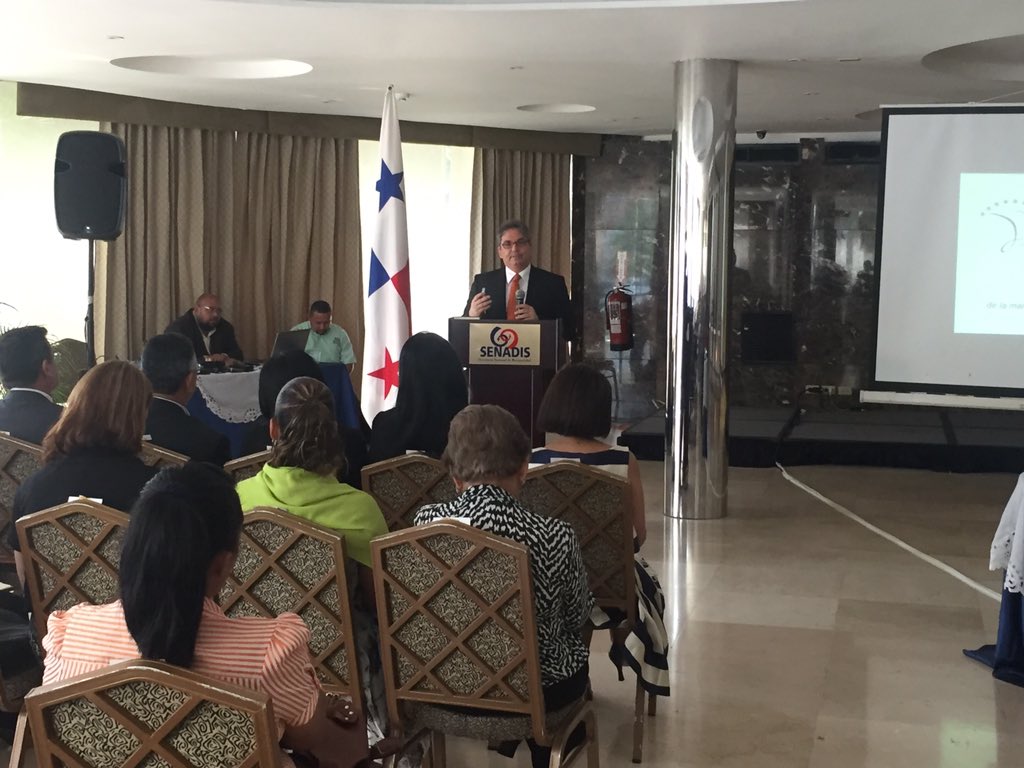 Defensoría del Pueblo de Panamá🕊 (@defensoriapan) on Twitter photo "La corrupción introduce opacidad al círculo virtuoso que existe entre democracia, derechos humanos e igualdad" <a href="/CastilleroHoyos/">Alfredo Castillero Hoyos</a> "La corrupción introduce opacidad al círculo virtuoso que existe entre democracia, derechos humanos e igualdad" <a href="/CastilleroHoyos/">Alfredo Castillero Hoyos</a>