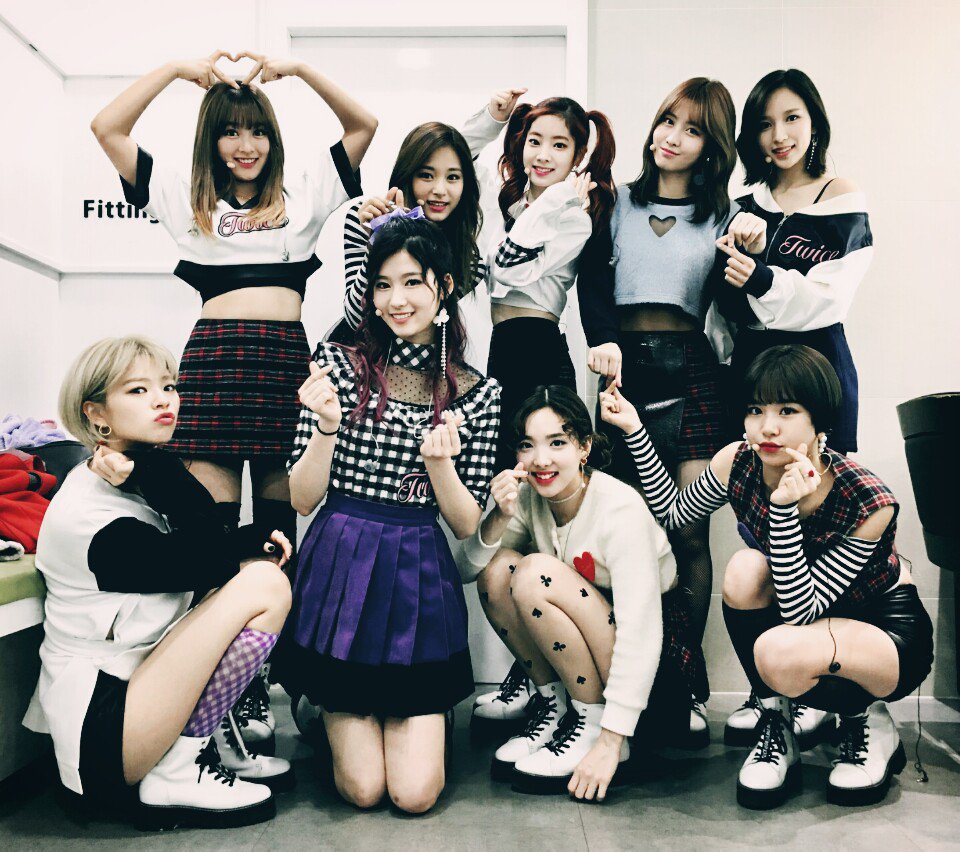 JYPETWICE tweet picture