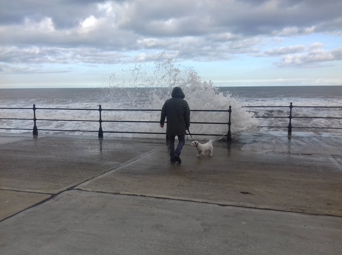 mling11's tweet photo. Aftermath of storm Doris #Scarborough https://t.co/QRxj2TVflE