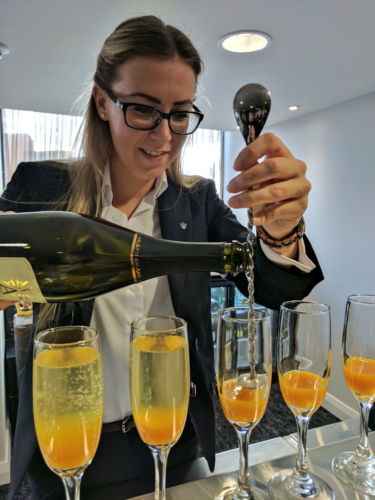 AmandaThurlow's tweet photo. Delicious lunch today at @ParkRegisBirm for @ewlclubmidlands lunch! Interesting food trends ideas from @Amadeusfood #ewllunch #eventprofs https://t.co/6whHjdo0Xm