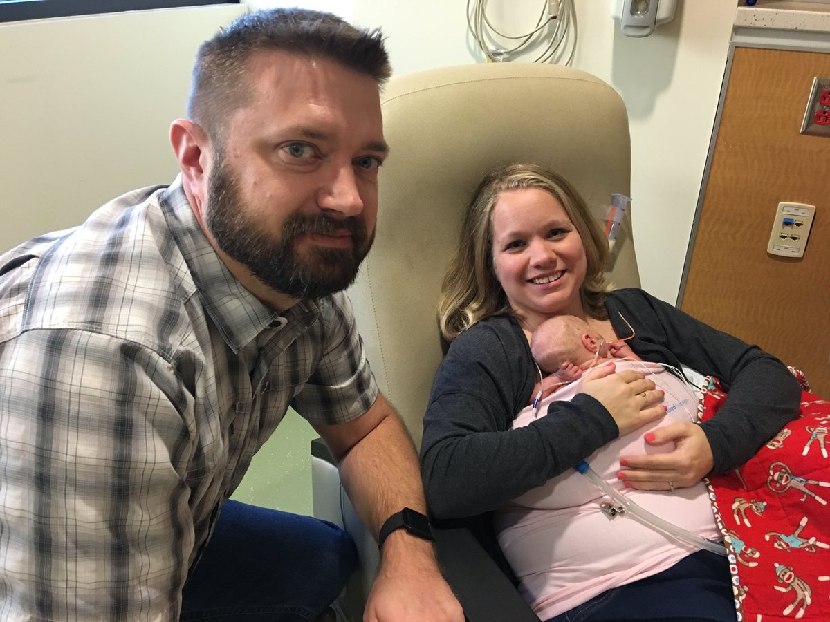 LizKotalik's tweet photo. Color Run for @BannerChildrens NICUs on 3/25. Need volunteers for day of (602-747-GIVE) Donations buy families like these tools they need https://t.co/ERs0ytekRH