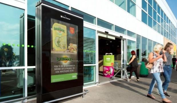 OutsmartOOH's tweet photo. Have a look at our latest blog: Proof that #OOH is Good for Fast Moving Consumers https://t.co/VsAS7RudNx @Kantar #TGIData #FMCG #OutShout https://t.co/PIlmUf7aA9