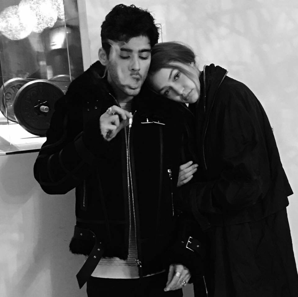 nerminahxx's tweet photo. I'd love to hold you close, tonight and always. I'd love to wake up next to you.

Z FOR IHEART
 #Pillowtalk #BestMusicVideo  #iHeartAwards https://t.co/Y8NEgIb5WT