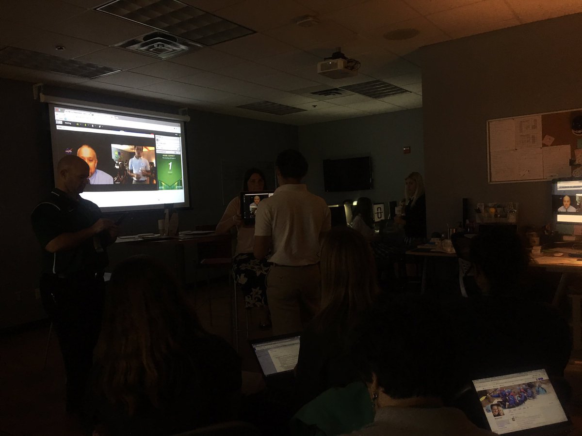 NehrbassInClass's tweet photo. day 1 of #LLI down, starting day 2 | #edtech #LLIchat https://t.co/cLUiLwLME7