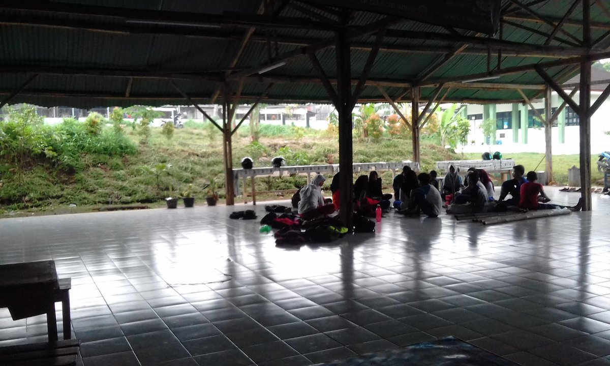 semoga usaha kalian engga sia-sia. jaga selalu kekompakan! #torchiii #fight #smngt